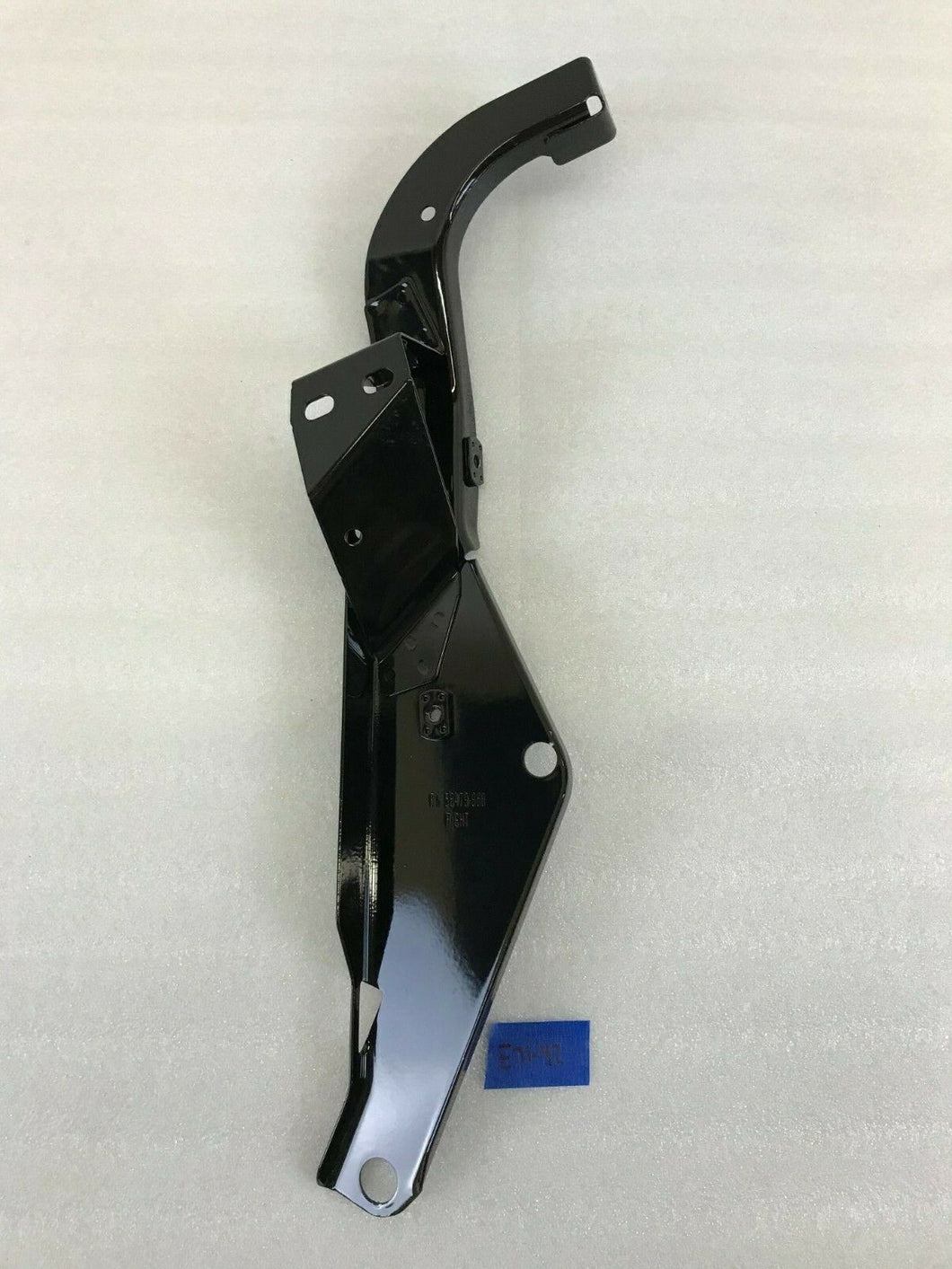 58479-96B Harley-Davidson NOS Right Side Fairing Support Bracket fits FLT Models 96-13